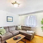 Ferienhaus Albert 아파트 *